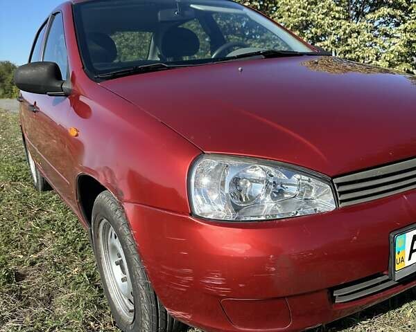 Червоний ВАЗ 1117 Калина, об'ємом двигуна 1.6 л та пробігом 52 тис. км за 2500 $, фото 4 на Automoto.ua