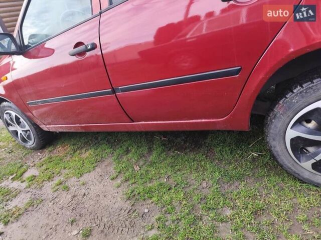 Красный ВАЗ 1117 Калина, объемом двигателя 1.6 л и пробегом 250 тыс. км за 1650 $, фото 9 на Automoto.ua