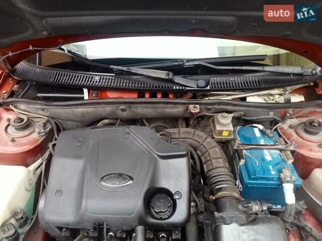 Красный ВАЗ 1117 Калина, объемом двигателя 1.6 л и пробегом 94 тыс. км за 2800 $, фото 17 на Automoto.ua