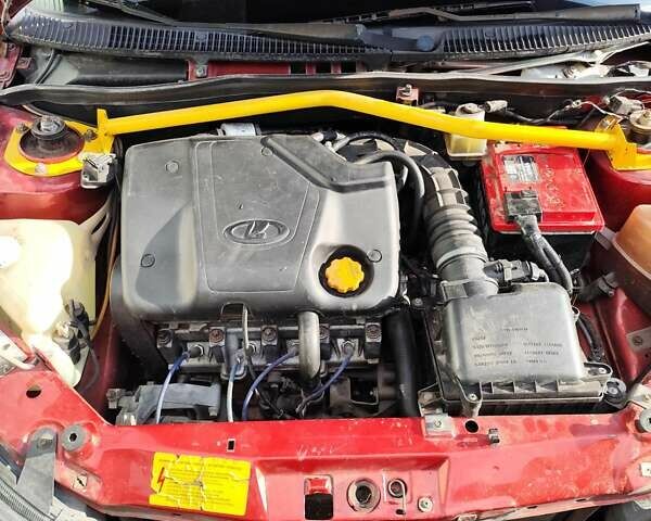 Красный ВАЗ 1117 Калина, объемом двигателя 1.6 л и пробегом 250 тыс. км за 1700 $, фото 10 на Automoto.ua