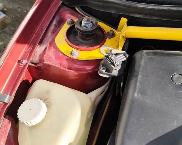 Красный ВАЗ 1117 Калина, объемом двигателя 1.6 л и пробегом 250 тыс. км за 1700 $, фото 11 на Automoto.ua