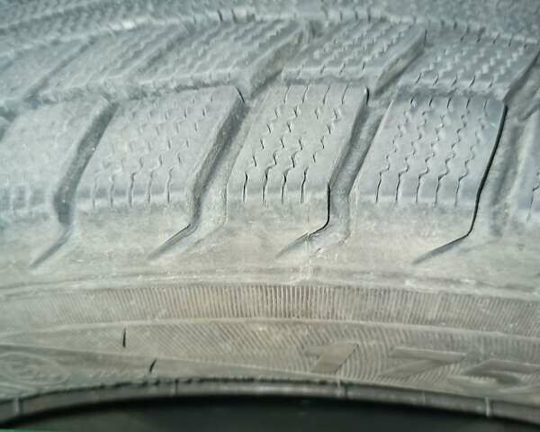 Червоний ВАЗ 1117 Калина, об'ємом двигуна 1.4 л та пробігом 111 тис. км за 2250 $, фото 19 на Automoto.ua