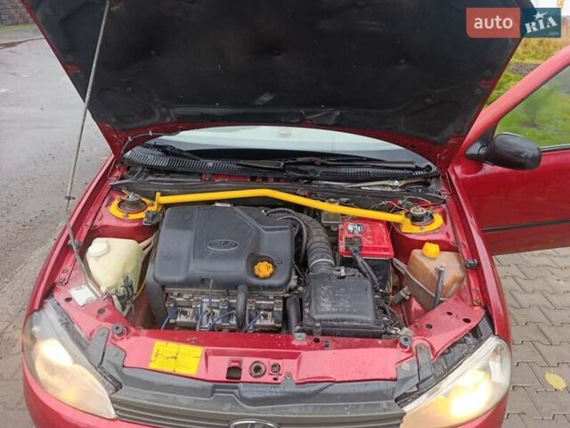 Красный ВАЗ 1117 Калина, объемом двигателя 1.6 л и пробегом 260 тыс. км за 1650 $, фото 8 на Automoto.ua