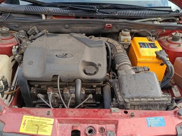 Красный ВАЗ 1117 Калина, объемом двигателя 1.6 л и пробегом 190 тыс. км за 2150 $, фото 6 на Automoto.ua