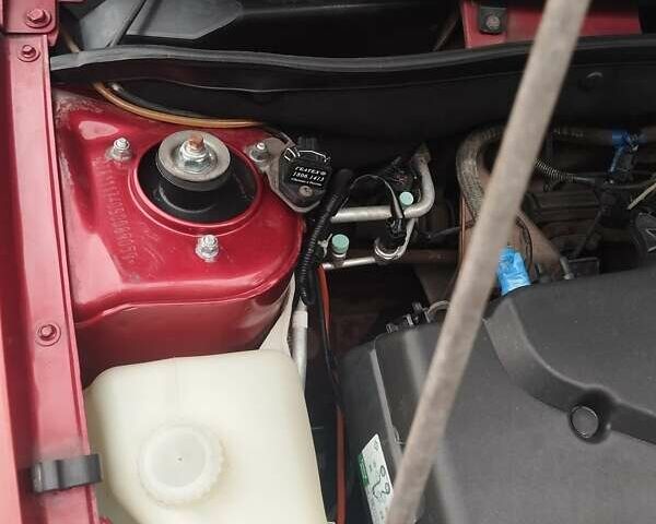 Красный ВАЗ 1117 Калина, объемом двигателя 1.39 л и пробегом 205 тыс. км за 2700 $, фото 15 на Automoto.ua