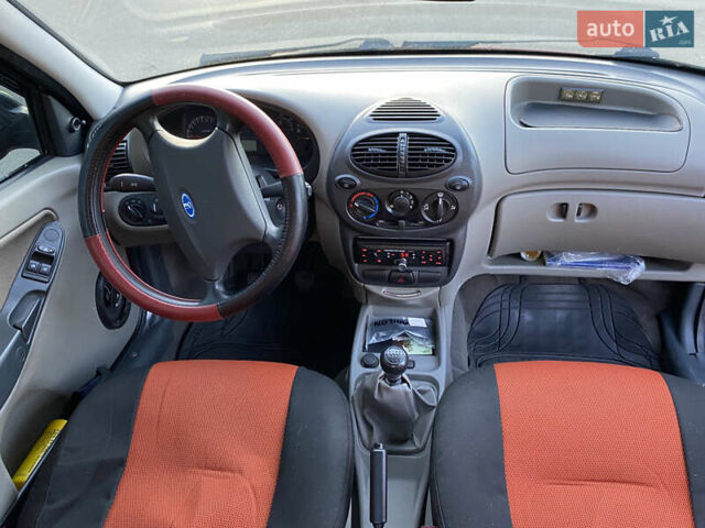 Красный ВАЗ 1117 Калина, объемом двигателя 1.39 л и пробегом 50 тыс. км за 3200 $, фото 25 на Automoto.ua