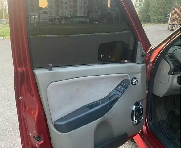 Красный ВАЗ 1117 Калина, объемом двигателя 1.4 л и пробегом 138 тыс. км за 2850 $, фото 3 на Automoto.ua