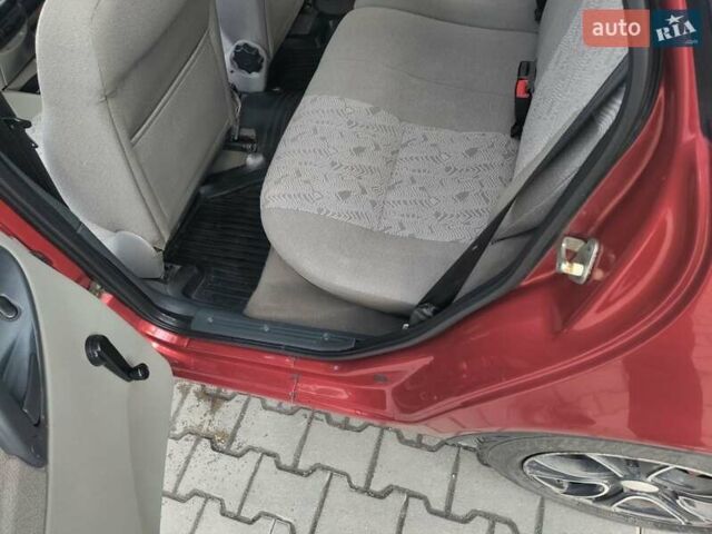 Красный ВАЗ 1117 Калина, объемом двигателя 1.4 л и пробегом 88 тыс. км за 3600 $, фото 20 на Automoto.ua