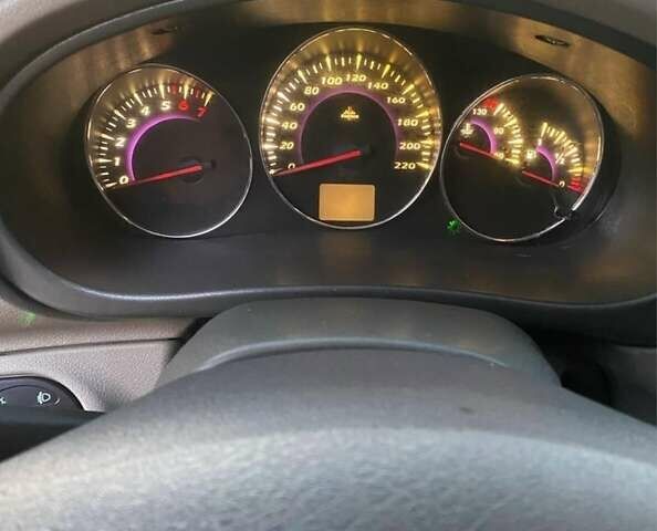 Красный ВАЗ 1117 Калина, объемом двигателя 1.4 л и пробегом 138 тыс. км за 2850 $, фото 4 на Automoto.ua