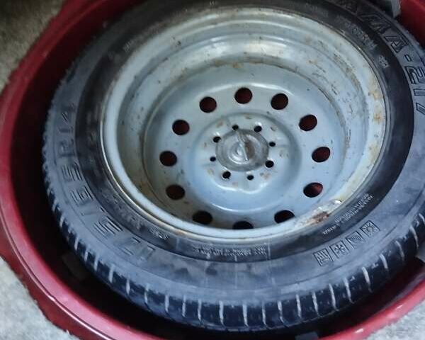 Красный ВАЗ 1117 Калина, объемом двигателя 1.39 л и пробегом 205 тыс. км за 2700 $, фото 17 на Automoto.ua