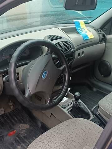 ВАЗ 1117 Калина, объемом двигателя 1.6 л и пробегом 150 тыс. км за 1850 $, фото 2 на Automoto.ua