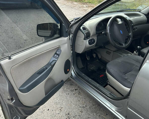 ВАЗ 1117 Калина, объемом двигателя 1.39 л и пробегом 103 тыс. км за 2500 $, фото 6 на Automoto.ua