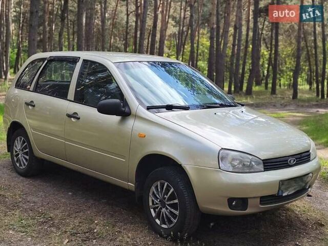 Желтый ВАЗ 1117 Калина, объемом двигателя 1.6 л и пробегом 242 тыс. км за 2300 $, фото 2 на Automoto.ua