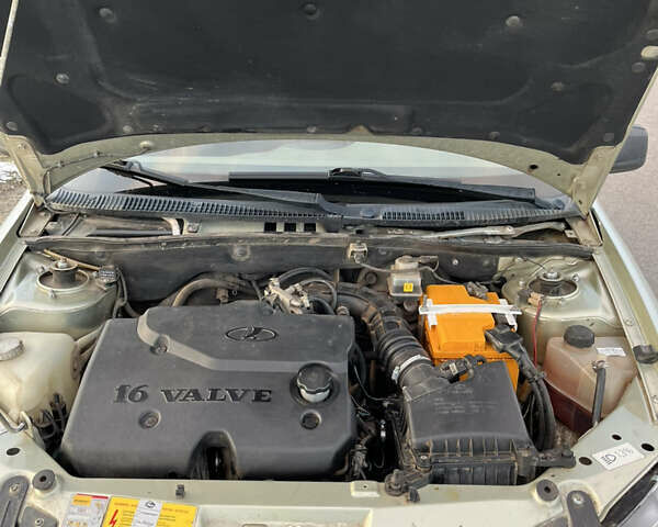 Жовтий ВАЗ 1117 Калина, об'ємом двигуна 1.39 л та пробігом 193 тис. км за 2500 $, фото 10 на Automoto.ua