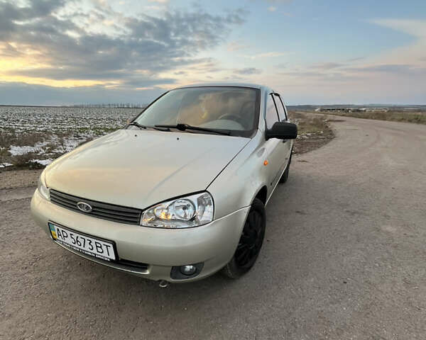 Жовтий ВАЗ 1117 Калина, об'ємом двигуна 1.39 л та пробігом 193 тис. км за 2500 $, фото 4 на Automoto.ua