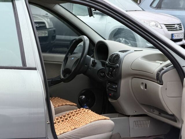 Серый ВАЗ 1117 Калина, объемом двигателя 1.4 л и пробегом 140 тыс. км за 2499 $, фото 15 на Automoto.ua