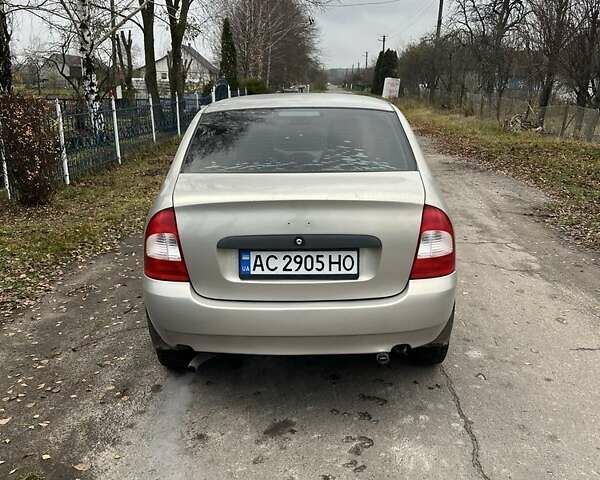 Серый ВАЗ 1117 Калина, объемом двигателя 1.6 л и пробегом 352 тыс. км за 1750 $, фото 2 на Automoto.ua