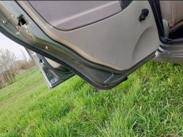 Серый ВАЗ 1117 Калина, объемом двигателя 1.4 л и пробегом 150 тыс. км за 1350 $, фото 4 на Automoto.ua