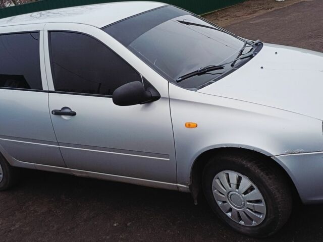 Серый ВАЗ 1117 Калина, объемом двигателя 1.5 л и пробегом 188 тыс. км за 2000 $, фото 1 на Automoto.ua