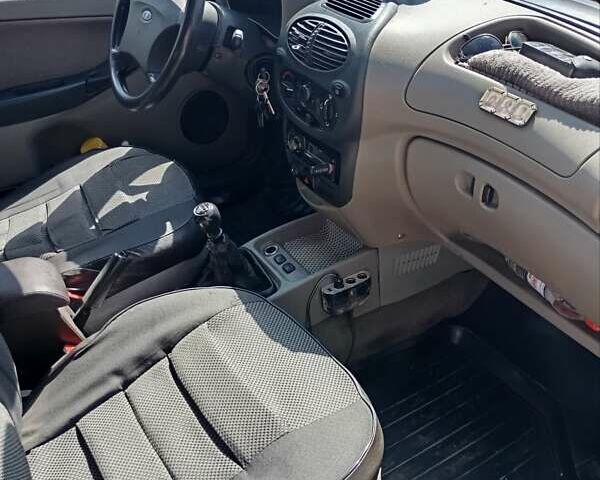 Сірий ВАЗ 1117 Калина, об'ємом двигуна 1.39 л та пробігом 308 тис. км за 2100 $, фото 1 на Automoto.ua