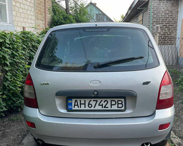 Сірий ВАЗ 1117 Калина, об'ємом двигуна 1.39 л та пробігом 90 тис. км за 3000 $, фото 10 на Automoto.ua