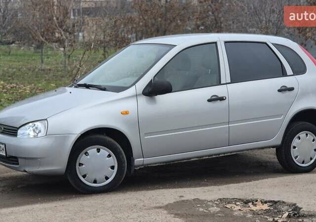 Серый ВАЗ 1117 Калина, объемом двигателя 1.6 л и пробегом 79 тыс. км за 2850 $, фото 2 на Automoto.ua