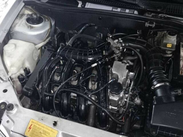 Сірий ВАЗ 1117 Калина, об'ємом двигуна 1.4 л та пробігом 185 тис. км за 3950 $, фото 4 на Automoto.ua