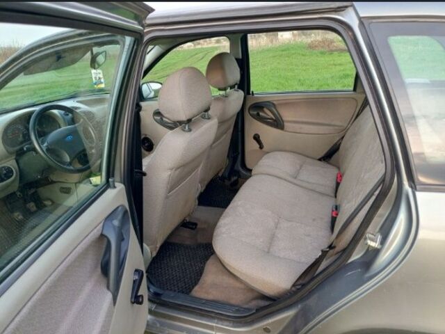 Серый ВАЗ 1117 Калина, объемом двигателя 1.4 л и пробегом 150 тыс. км за 1350 $, фото 2 на Automoto.ua