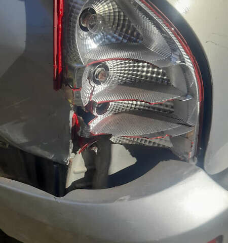 Серый ВАЗ 1117 Калина, объемом двигателя 1.6 л и пробегом 215 тыс. км за 1500 $, фото 15 на Automoto.ua