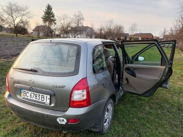 Серый ВАЗ 1117 Калина, объемом двигателя 1.4 л и пробегом 150 тыс. км за 1350 $, фото 5 на Automoto.ua