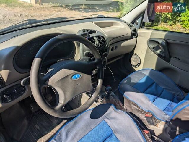 Сірий ВАЗ 1117 Калина, об'ємом двигуна 1.6 л та пробігом 250 тис. км за 1550 $, фото 10 на Automoto.ua