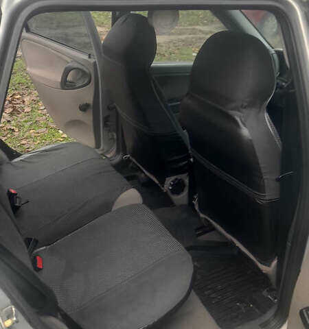 Серый ВАЗ 1117 Калина, объемом двигателя 1.6 л и пробегом 215 тыс. км за 1500 $, фото 9 на Automoto.ua