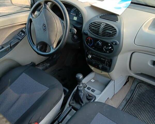 Сірий ВАЗ 1117 Калина, об'ємом двигуна 1.6 л та пробігом 192 тис. км за 1450 $, фото 6 на Automoto.ua