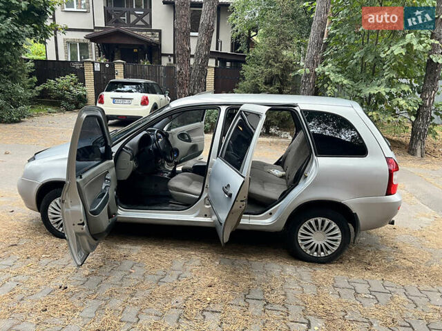 Серый ВАЗ 1117 Калина, объемом двигателя 1.39 л и пробегом 232 тыс. км за 2800 $, фото 10 на Automoto.ua