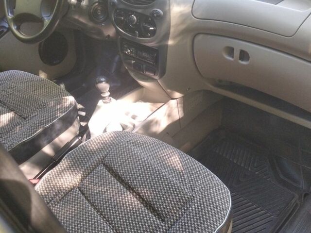 Серый ВАЗ 1117 Калина, объемом двигателя 1.4 л и пробегом 125 тыс. км за 3500 $, фото 5 на Automoto.ua