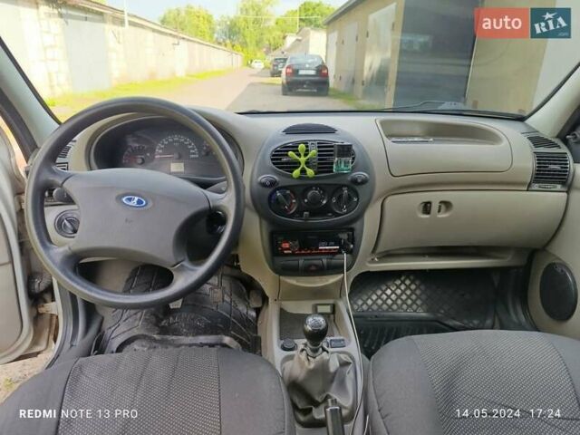 Серый ВАЗ 1117 Калина, объемом двигателя 1.39 л и пробегом 130 тыс. км за 2950 $, фото 19 на Automoto.ua