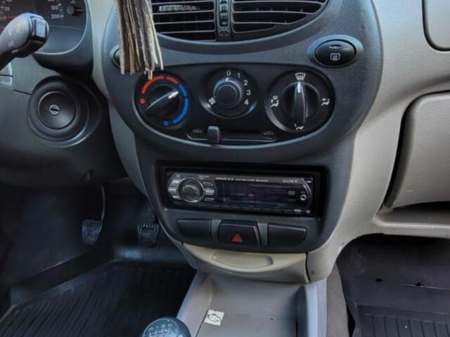 Сірий ВАЗ 1117 Калина, об'ємом двигуна 1.6 л та пробігом 83 тис. км за 2600 $, фото 7 на Automoto.ua