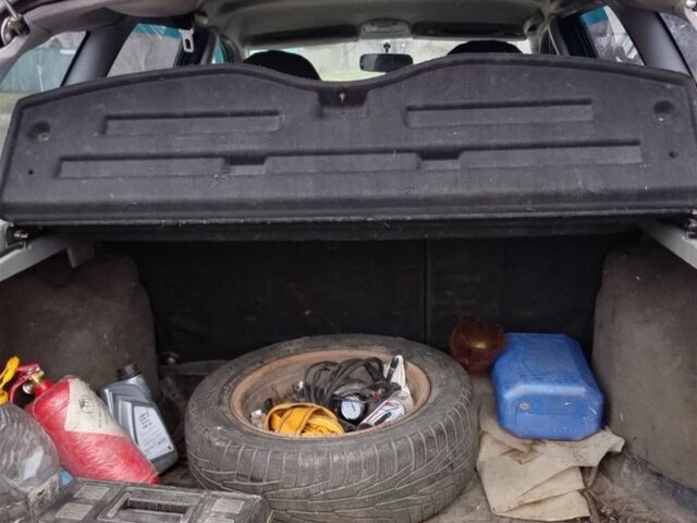 Серый ВАЗ 1117 Калина, объемом двигателя 1.6 л и пробегом 173 тыс. км за 2500 $, фото 4 на Automoto.ua