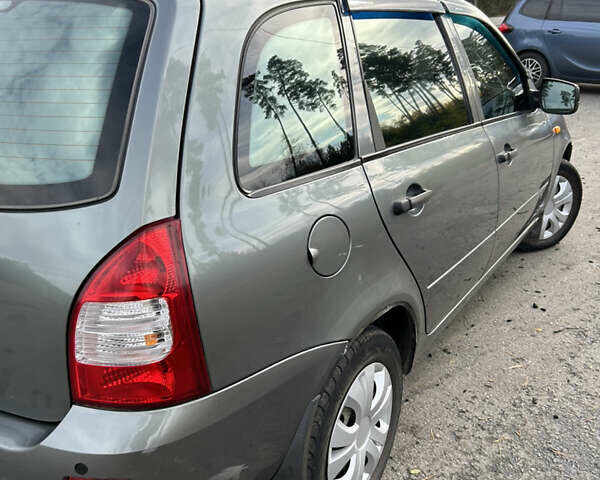 ВАЗ 1117 Калина 2011 в Ахтырке на Automoto.ua Серый ВАЗ 1117 Калина, объемом двигателя 1.39 л и пробегом 103 тыс. км за 3500 $, фото 3 на Automoto.ua