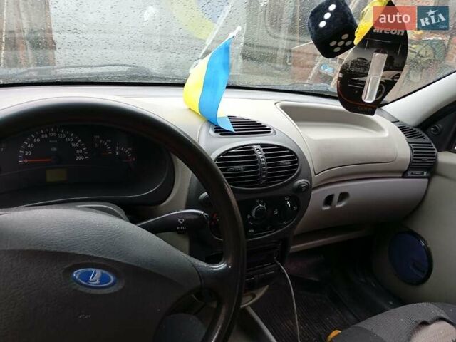Серый ВАЗ 1117 Калина, объемом двигателя 1.4 л и пробегом 161 тыс. км за 3000 $, фото 4 на Automoto.ua