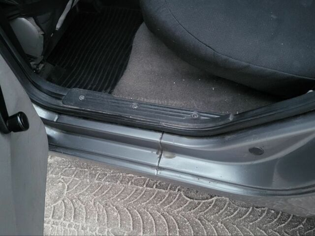 Сірий ВАЗ 1117 Калина, об'ємом двигуна 1.6 л та пробігом 160 тис. км за 2765 $, фото 6 на Automoto.ua