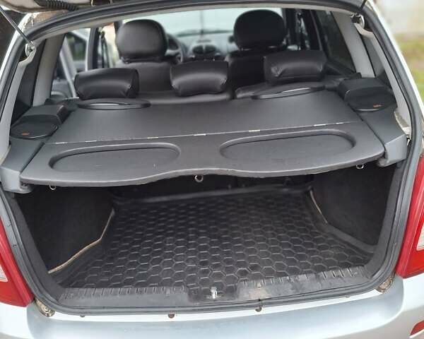 ВАЗ 1117 Калина 2012 в Кролевце на Automoto.ua Серый ВАЗ 1117 Калина, объемом двигателя 1.39 л и пробегом 124 тыс. км за 2800 $, фото 13 на Automoto.ua