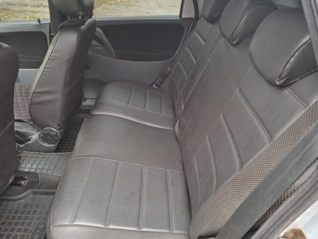 ВАЗ 1117 Калина 2012 в Кролевце на Automoto.ua Серый ВАЗ 1117 Калина, объемом двигателя 1.4 л и пробегом 124 тыс. км за 2800 $, фото 4 на Automoto.ua