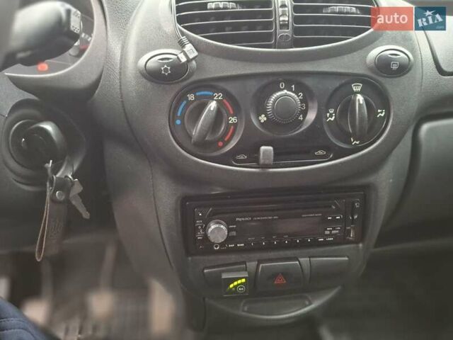 Серый ВАЗ 1117 Калина, объемом двигателя 1.39 л и пробегом 124 тыс. км за 2800 $, фото 12 на Automoto.ua