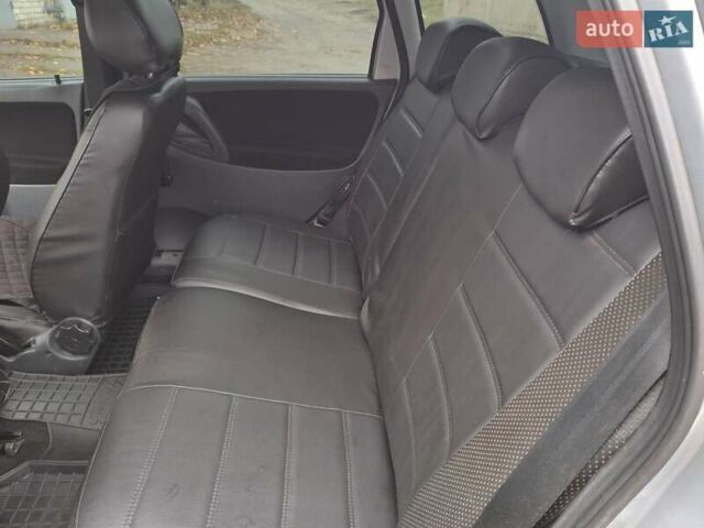 ВАЗ 1117 Калина 2012 в Кролевце на Automoto.ua Серый ВАЗ 1117 Калина, объемом двигателя 1.39 л и пробегом 124 тыс. км за 2800 $, фото 15 на Automoto.ua