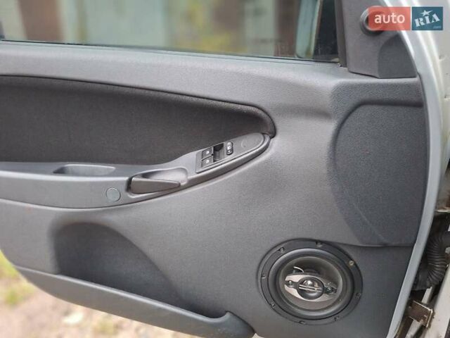 Серый ВАЗ 1117 Калина, объемом двигателя 1.39 л и пробегом 124 тыс. км за 2800 $, фото 21 на Automoto.ua