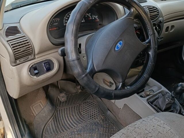 Серый ВАЗ 1117 Калина, объемом двигателя 0 л и пробегом 226 тыс. км за 900 $, фото 5 на Automoto.ua