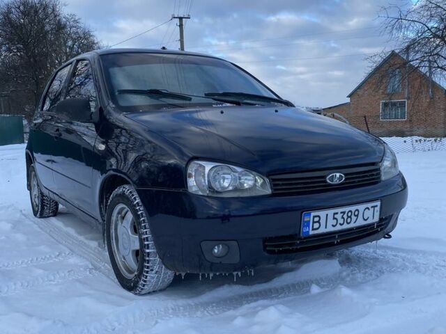 Синий ВАЗ 1117 Калина, объемом двигателя 1.6 л и пробегом 200 тыс. км за 1650 $, фото 1 на Automoto.ua