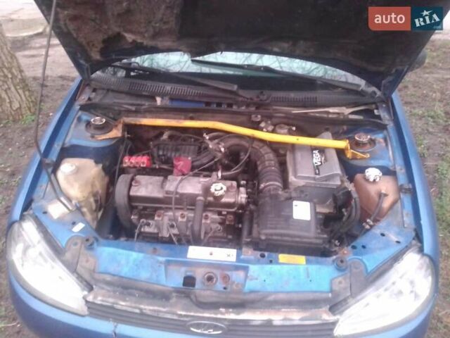 Синий ВАЗ 1117 Калина, объемом двигателя 1.6 л и пробегом 290 тыс. км за 1000 $, фото 1 на Automoto.ua