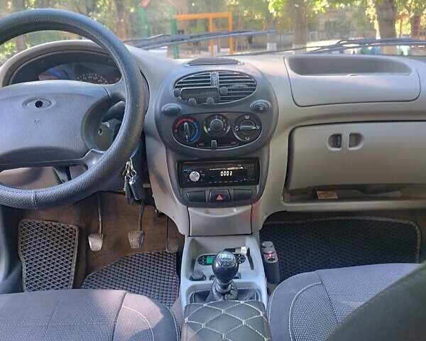 Синий ВАЗ 1117 Калина, объемом двигателя 1.6 л и пробегом 180 тыс. км за 1700 $, фото 8 на Automoto.ua